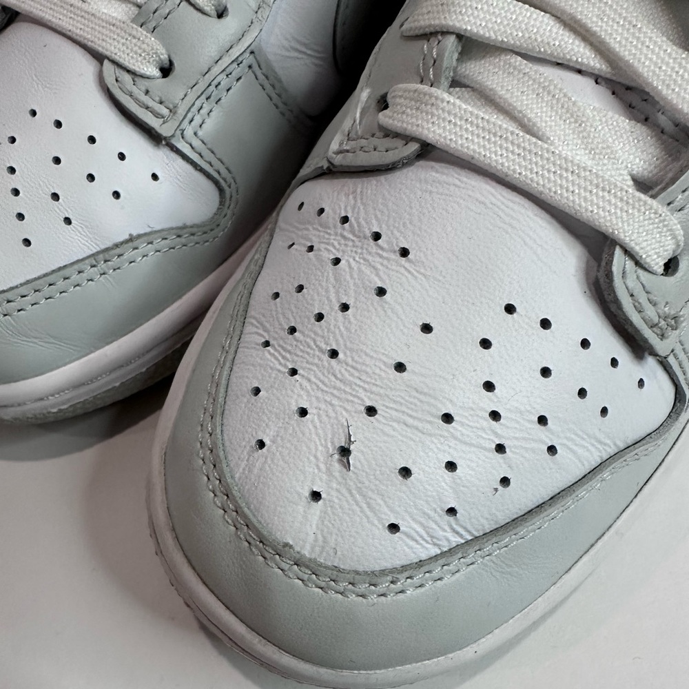 Nike women’s White and Gray Sneakers - Picture 3 of 6